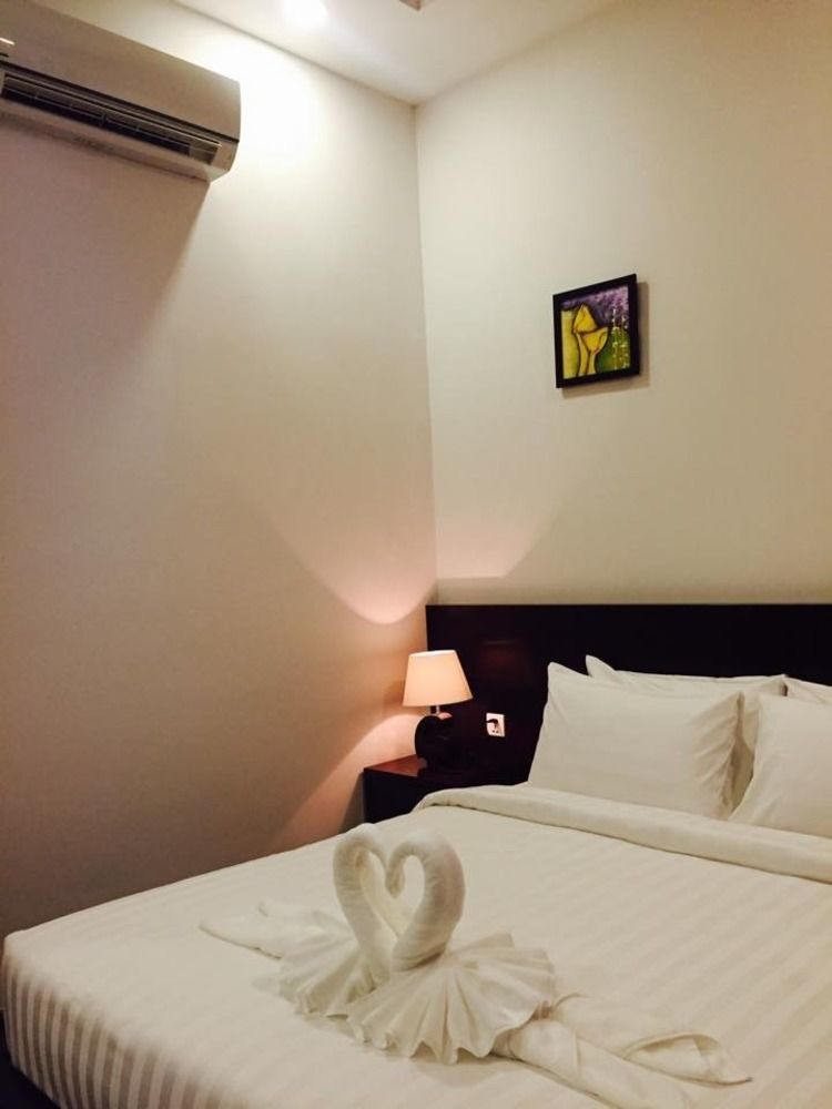 פנום פן Golden Apple Hotel - Airport מראה חיצוני תמונה