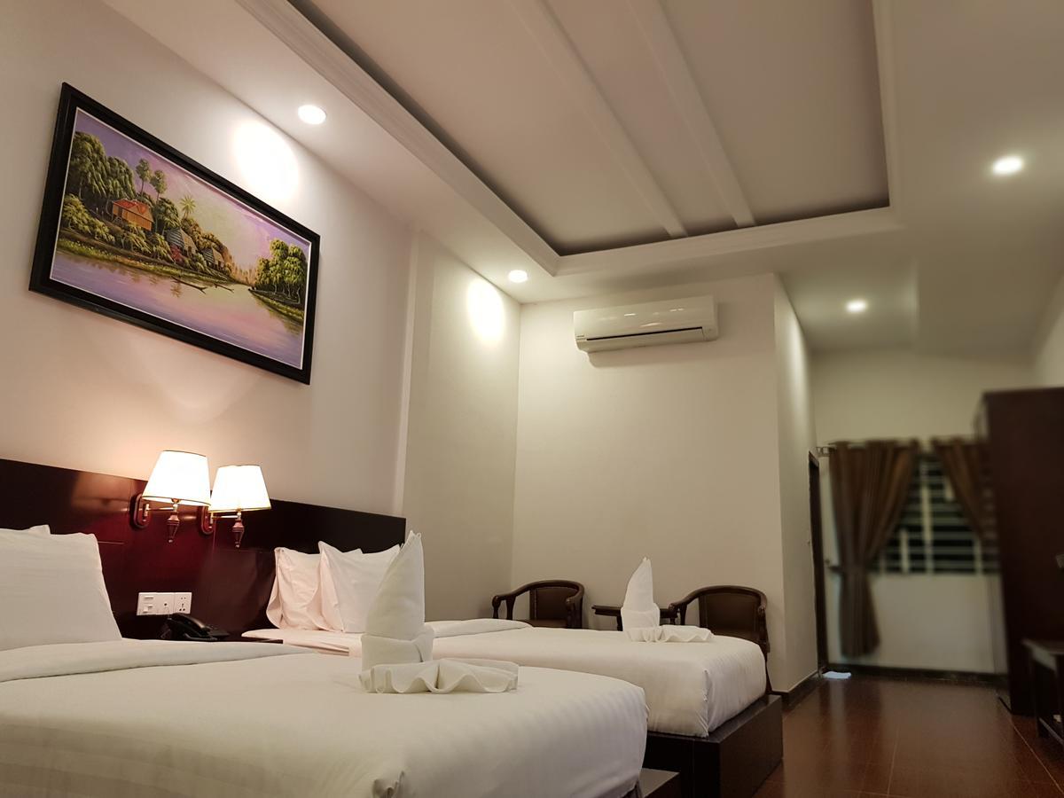 פנום פן Golden Apple Hotel - Airport מראה חיצוני תמונה